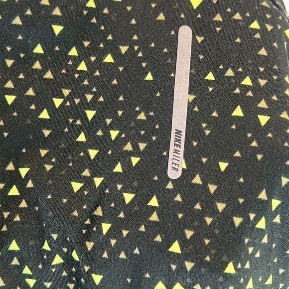 Bundle 2 Nike Women’s Dri-Fit Tank Tops Size M - Picture 11 of 11